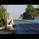 In der Mitte der Freundschaftsbrücke beginnt Laos